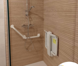 Rénovation d'une salle de bain pour personne à mobilité réduite à Joué sur Erdre