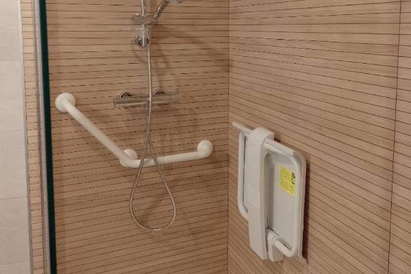 Rénovation d'une salle de bain pour personne à mobilité réduite à Joué sur Erdre